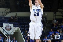 星空sports-中超防守球员铲断成功率数据图，中超防守型中场